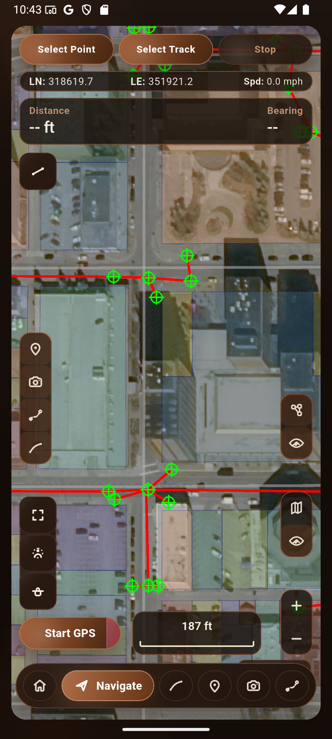 Navigation map showing points, tracks, and controls